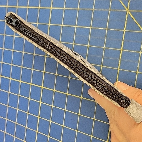 Gray Woolish Glasses Zipper Case Black - Picture 2 of 5